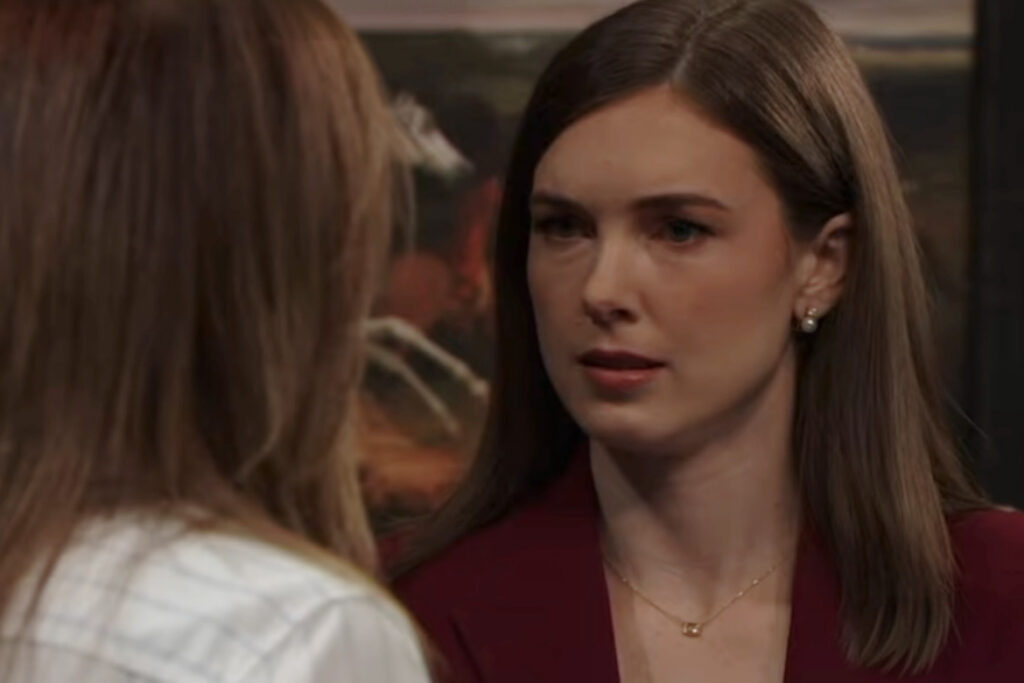 Willow targets Alexis 